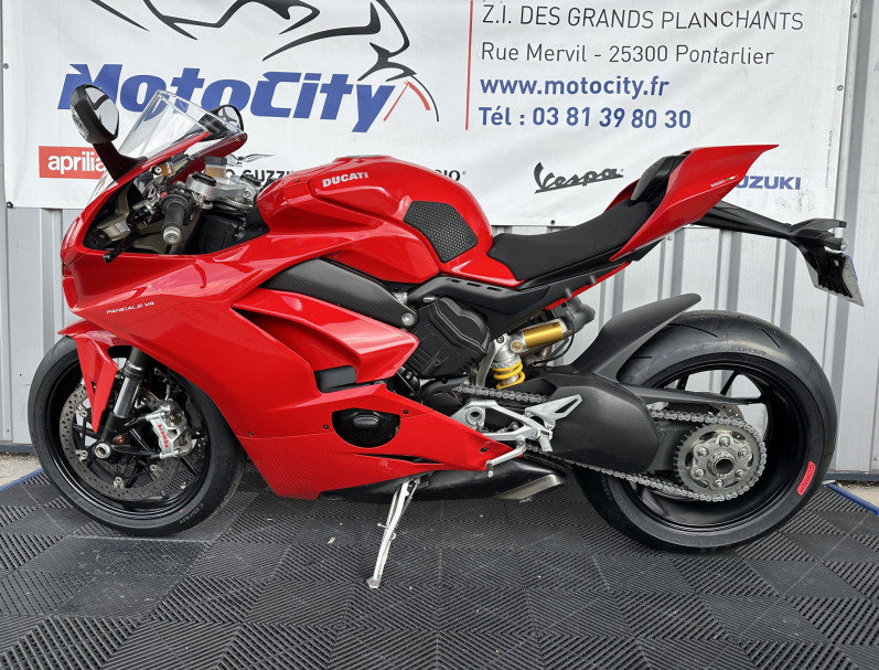 DUCATI PANIGALE 1103 V4