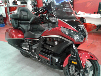 gl 1800 goldwing