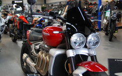 TRIUMPH ROCKET 3 R