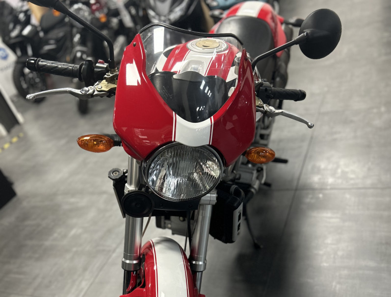 DUCATI Monster 916 S4