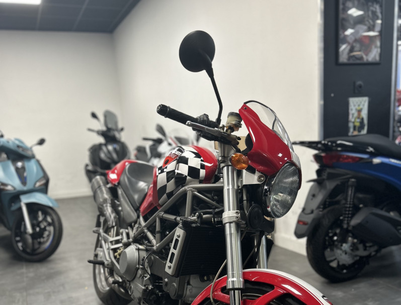 DUCATI Monster 916 S4