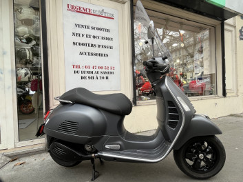 VESPA GTS 300 SPORT GRIS MAT 1ER MAIN