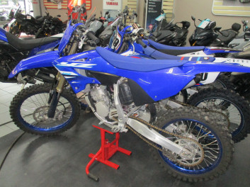 YAMAHA YZ 125