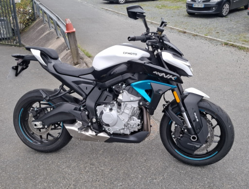 CF MOTO CF 675 NK