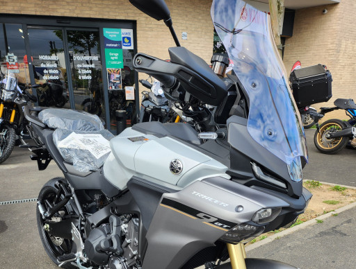 YAMAHA MT-09 TRACER 900 GT AVEC VALISES BOITE Y-AMT AUTOMATIQUE
