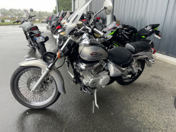 SUZUKI INTRUDER 125