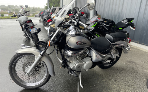 SUZUKI INTRUDER 125