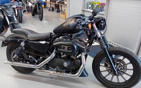HARLEY-DAVIDSON SPORTSTER 883