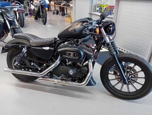 HARLEY-DAVIDSON SPORTSTER 883