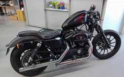 HARLEY-DAVIDSON SPORTSTER 883