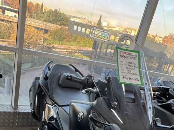 YAMAHA XP T-MAX 560 TECH MAX