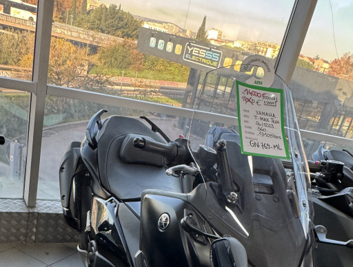 YAMAHA XP T-MAX 560 TECH MAX