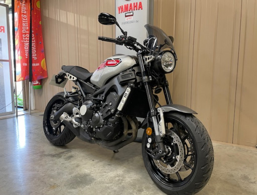 YAMAHA XSR 900