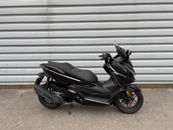 HONDA FORZA 125