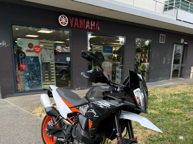 KTM 890 SMT