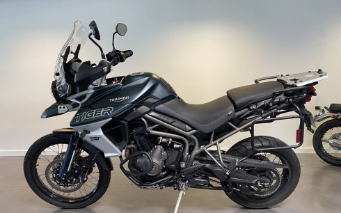 TRIUMPH TIGER 800 XCA