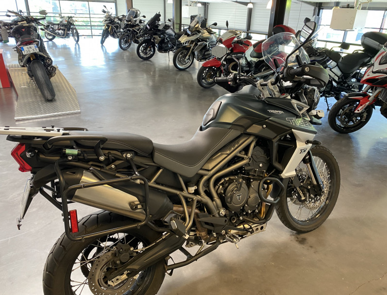 TRIUMPH TIGER 800 XCA