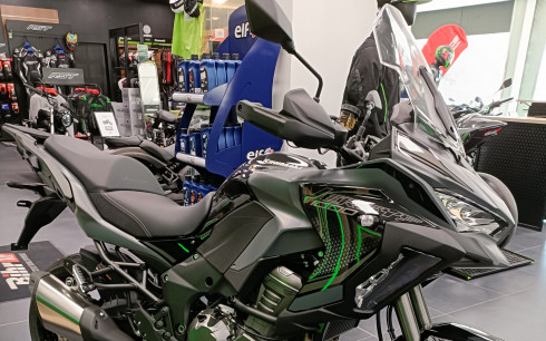 KAWASAKI VERSYS 1000 SE NEUF  2024  (suspension electronique )  GARANTIE 4ANS..
