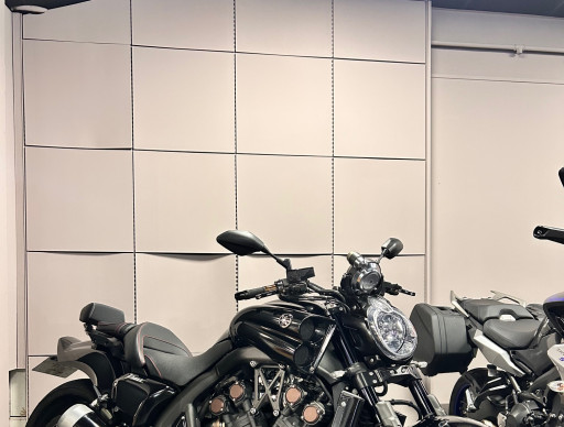 YAMAHA V-MAX 1700