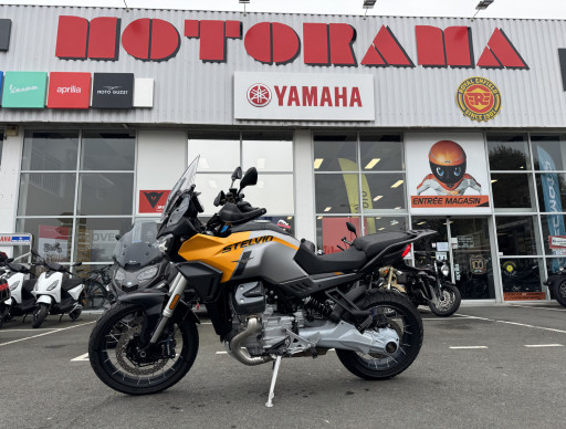 MOTO GUZZI STELVIO