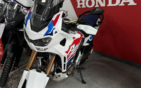 HONDA AFRICA TWIN ADVENTURE SPORTS REPLICA DCT SE ABS 2025