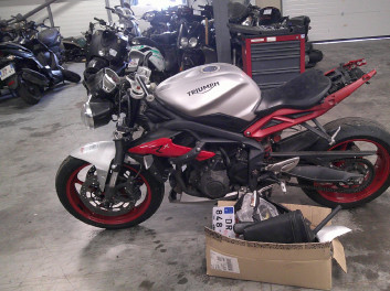 TRIUMPH STREET TRIPLE 675 RX Accidente RSV N°21070