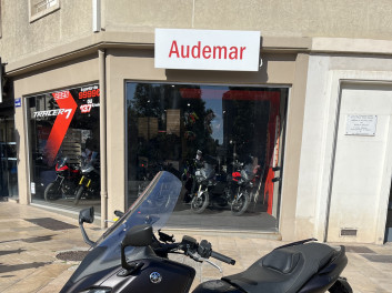 YAMAHA XP T-MAX 560 TECH MAX