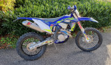 ENDURO SHERCO SEF-R 300 FACTORY 2022 MOTORS 54 à partir de 165.18€/ mois sur 60 mois 