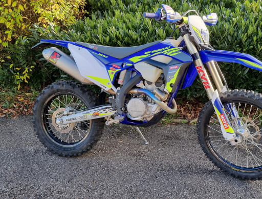ENDURO SHERCO SEF-R 300 FACTORY 2022 MOTORS 54 à partir de 165.18€/ mois sur 60 mois 