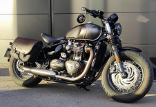 TRIUMPH Bonneville Bobber 1200