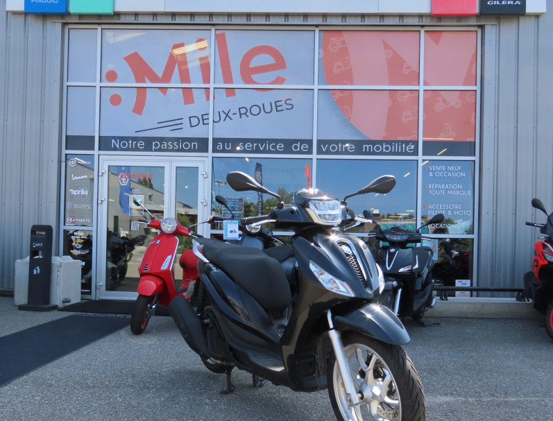 PIAGGIO MEDLEY 125 - Garantie 03/2027