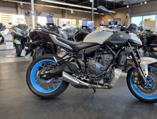 YAMAHA MT-07 A2 /!\ PROMO SUR VEHICULES NEUFS JUSQU