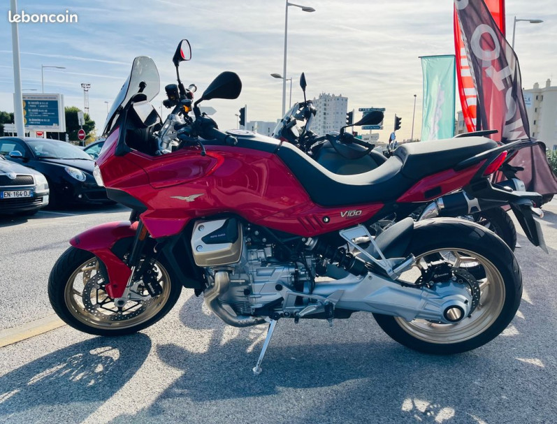 MOTO GUZZI V100  MANDELLO