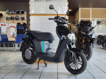 YAMAHA NEO