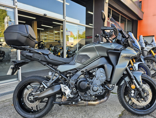 YAMAHA TRACER 9