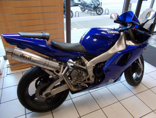 YAMAHA R1 GYTR