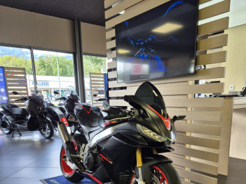 APRILIA RSV4 1100