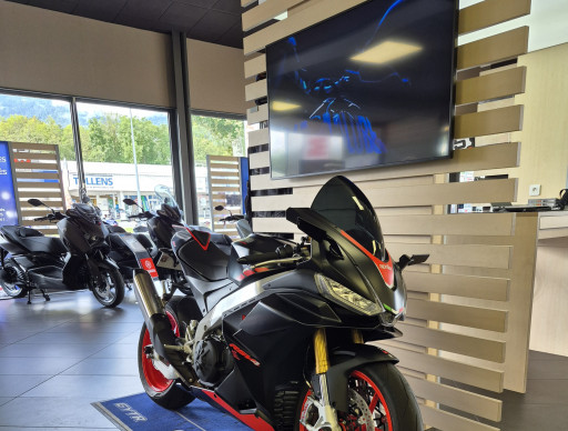 APRILIA RSV4 1100