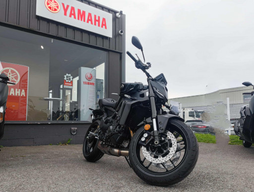 YAMAHA MT-09