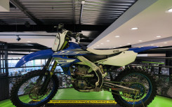 YAMAHA YZ450F
