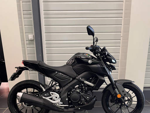YAMAHA MT-125