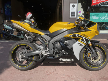 YAMAHA R1 EXCEPTIONNELLE/1EREMAIN/REV40000KM/GARANTIE