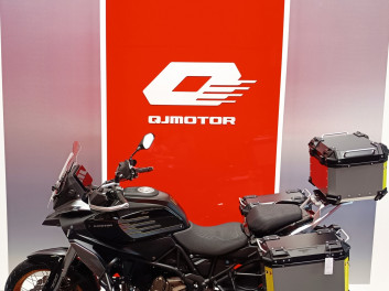 QJ MOTOR SRT 700 X TOURING