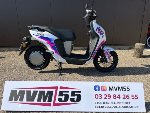 YAMAHA NEO