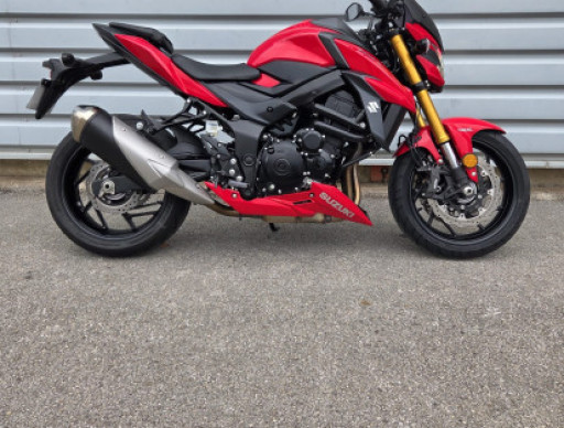 SUZUKI GSX-S 750