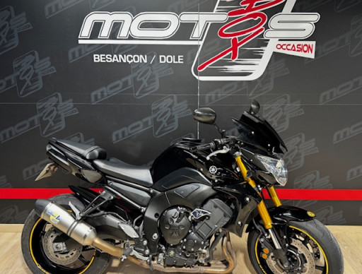 YAMAHA FZ8  – A PARTIR DE 91€/MOIS