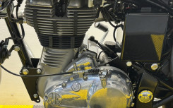 ROYAL ENFIELD CLASSIC 500  
