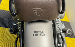 ROYAL ENFIELD CLASSIC 500  
