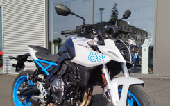 SUZUKI GSX-8S A2