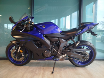 YAMAHA R7 35KW (A2) - 1er main
